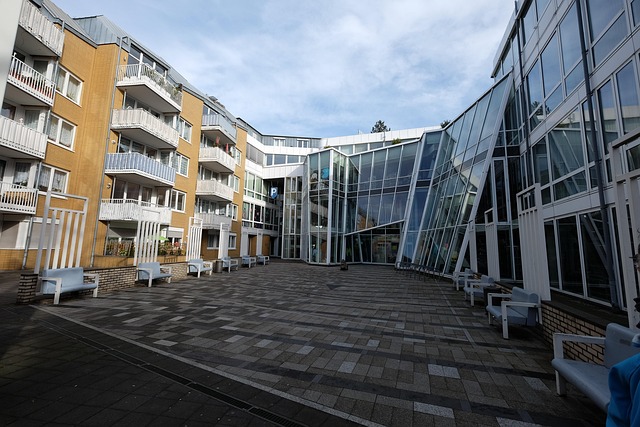 Free Neuss City Library photo and picture