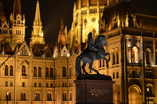 Free Budapest Black And White photo and picture