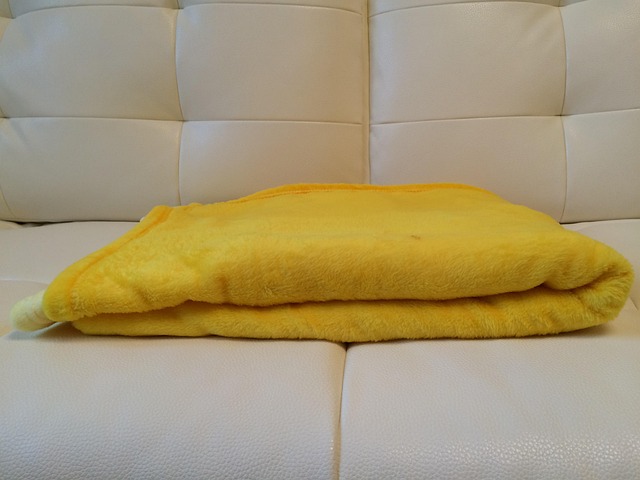 Free Yellow Blanket photo and picture