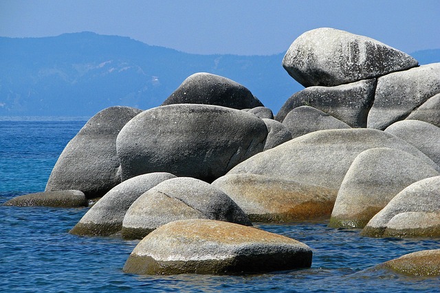 Free Rocks Lake photo and picture
