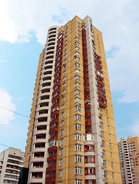 Free Building House photo and picture