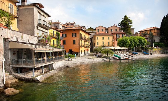 Cuomo, Natur, Sø, Kyst, Italien