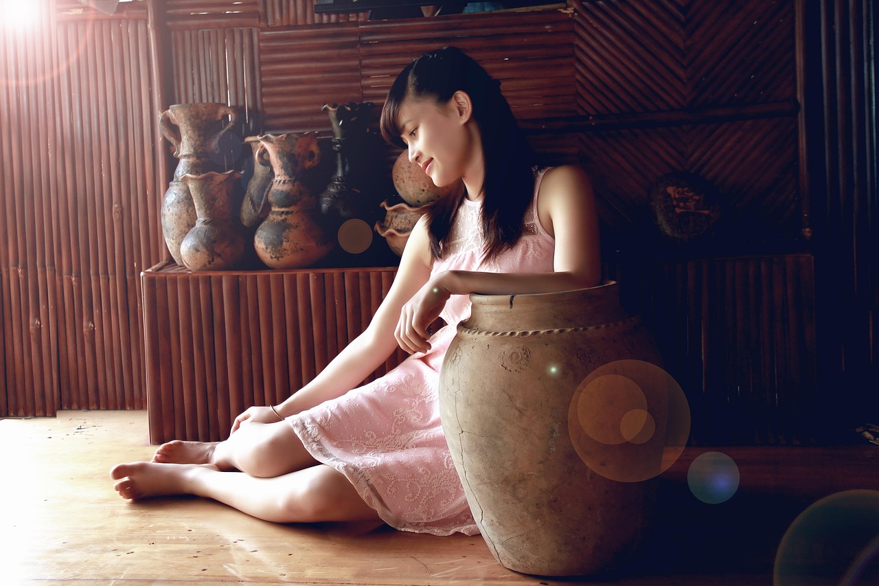 Girl Pottery Sunny Communal - Free photo on Pixabay