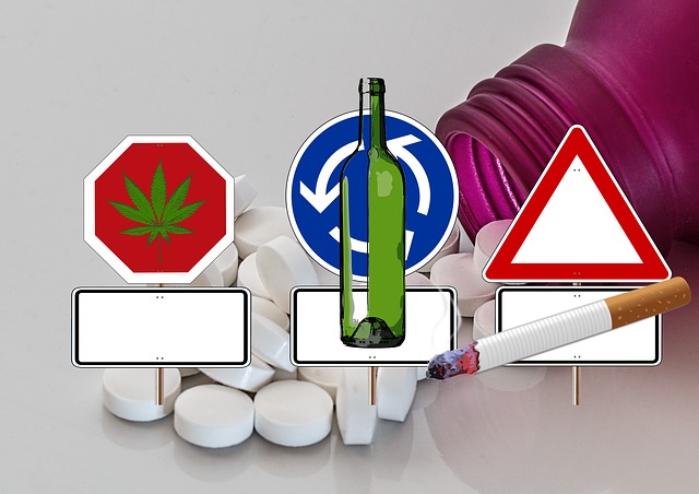 Free traffic signs hashish alcohol illustration