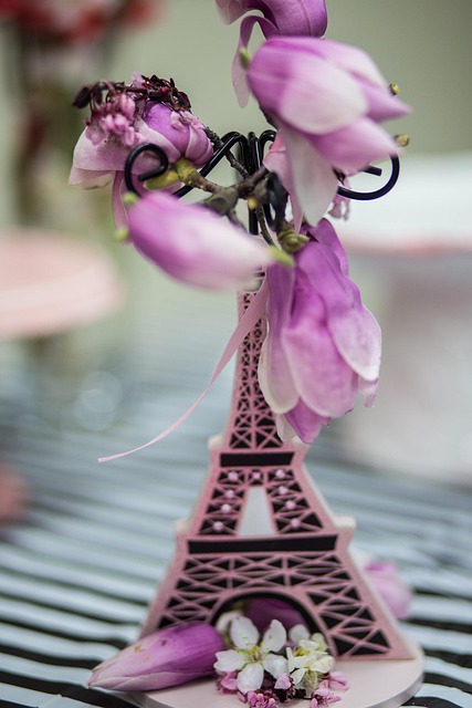 Free Decoration Eiffel Tower photo and picture