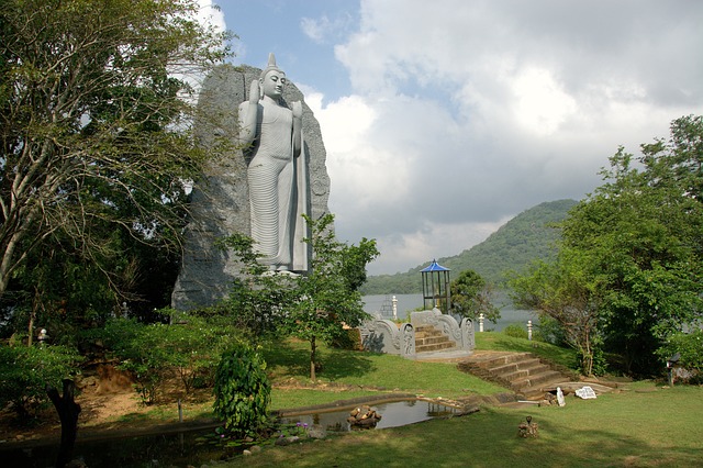 Free Temple Statue photo and picture