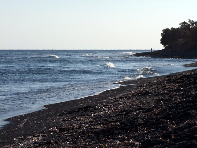 Free Sea Waves photo and picture