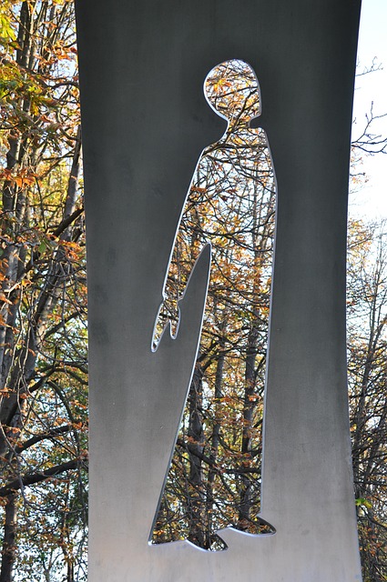Free Stole Sculpture photo and picture