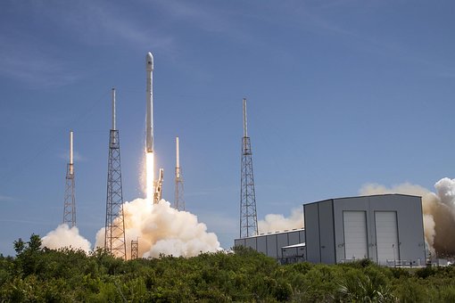 Lanzamiento De Cohete, Spacex, Despegar