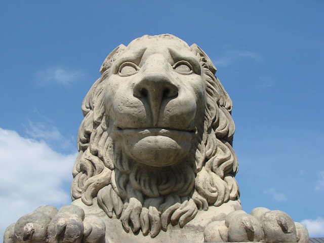 Free Lion Statue photo and picture
