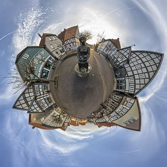 Malá Planeta, Vesnice, Planeta, Trh Žena
