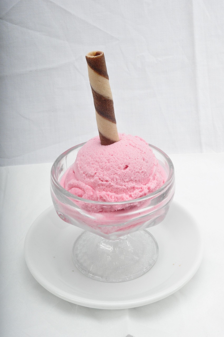 Ice Cream Dessert Strawberry - Free photo on Pixabay
