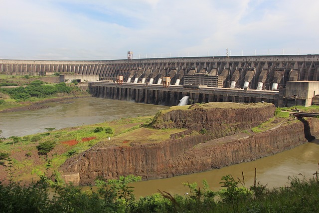 Free Itaipu Mouth Of Iguassu photo and picture