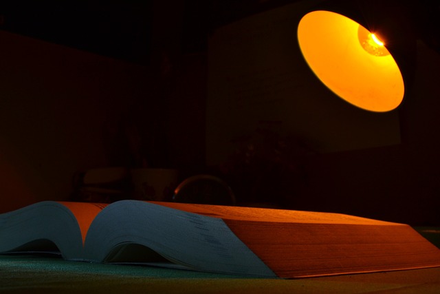 30,000+ Free Open Book Warm Light & Book Images - Pixabay