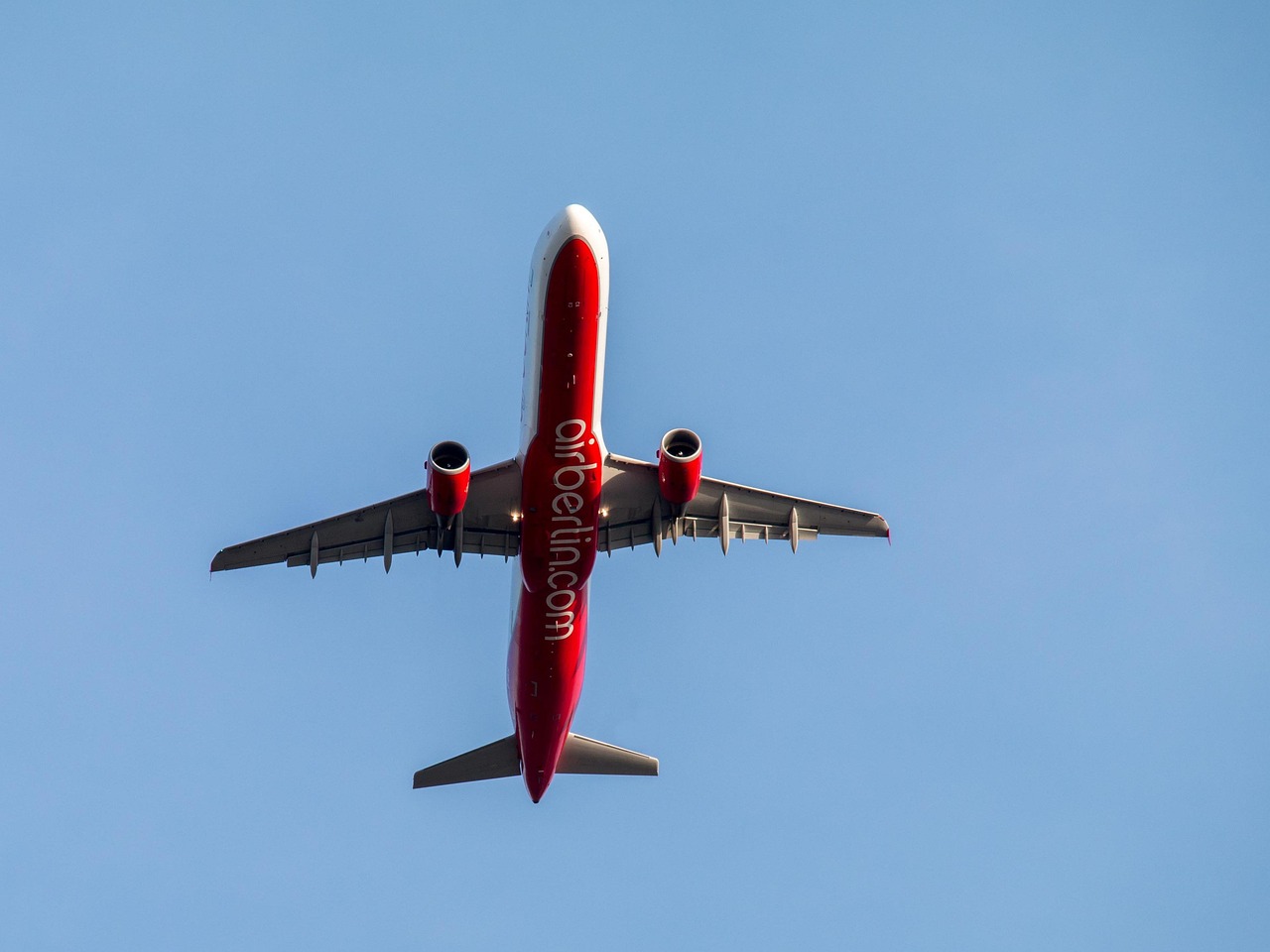 Plane - free online jigsaw puzzle photo