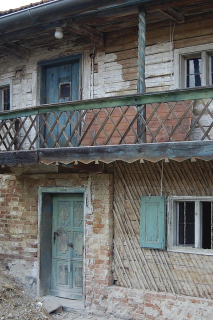 Free Old House Housebuilding photo and picture
