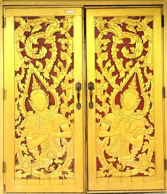 Free Buddhist Lao photo and picture