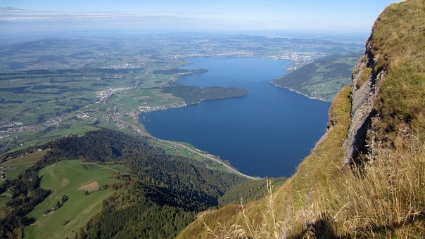 Free Mountain View photo and picture