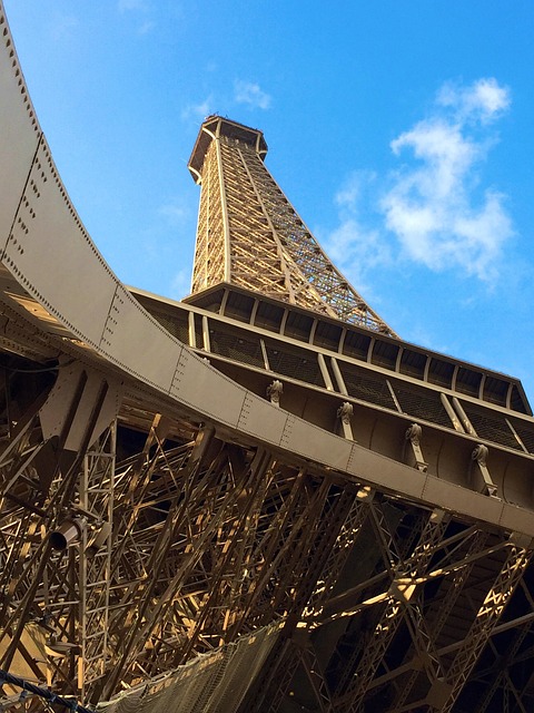 Free Eiffel Paris photo and picture
