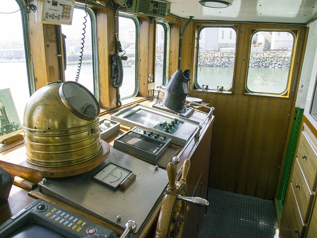 Free Boat Command Bridge Boat photo and picture
