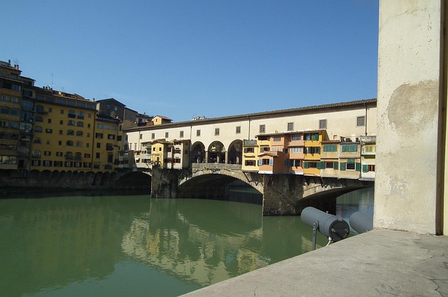 Free Florence Bridge photo and picture