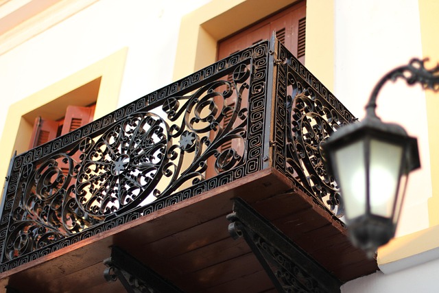 Free Balcony Kythira photo and picture