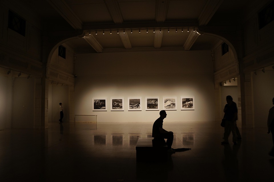 絵画展 男のシルエット 人 Pixabayの無料写真