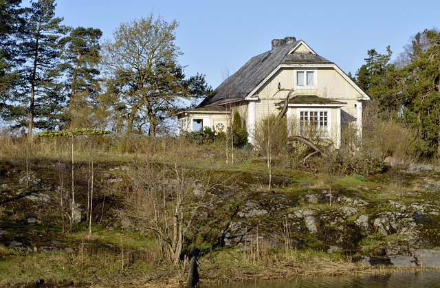 Free Old Villa photo and picture