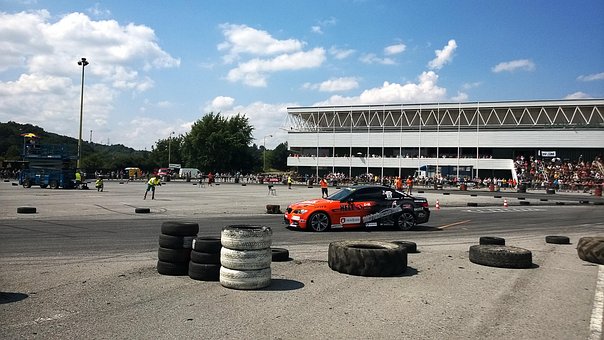 Bwm, Coche, Neumáticos, Estacionamiento