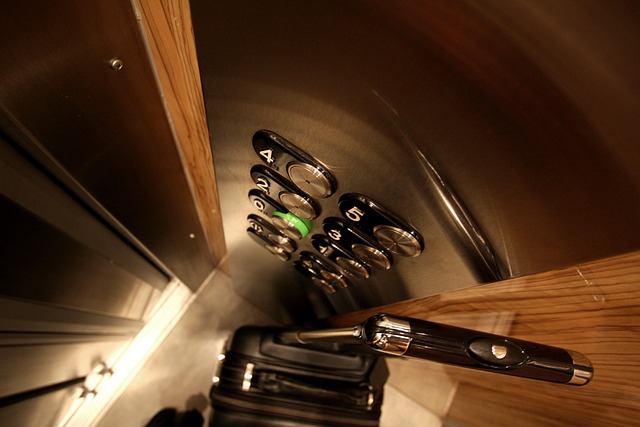 Free Elevator Hotel photo and picture