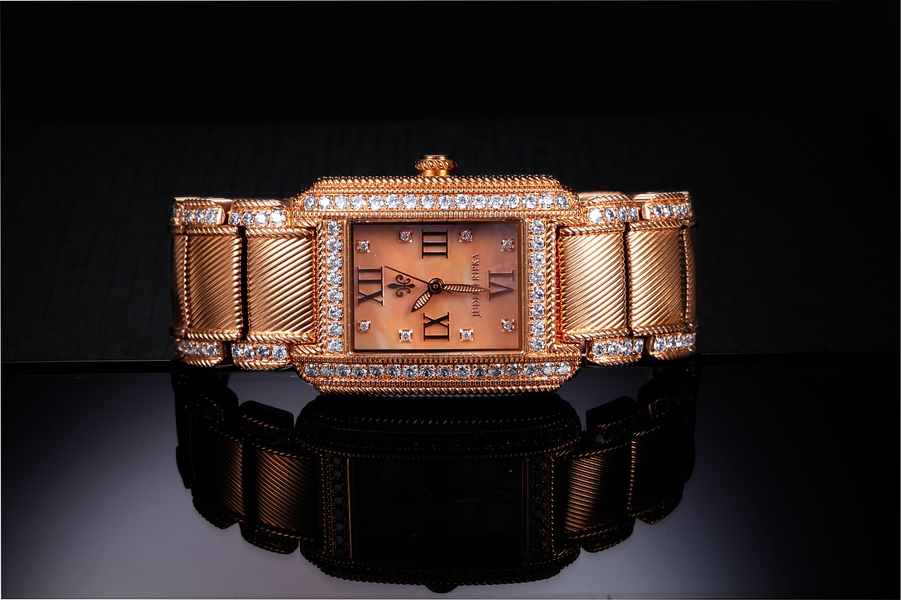 watch-790073_1280.jpg