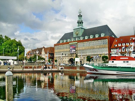 Emden, Rådhus, Skib, Havn