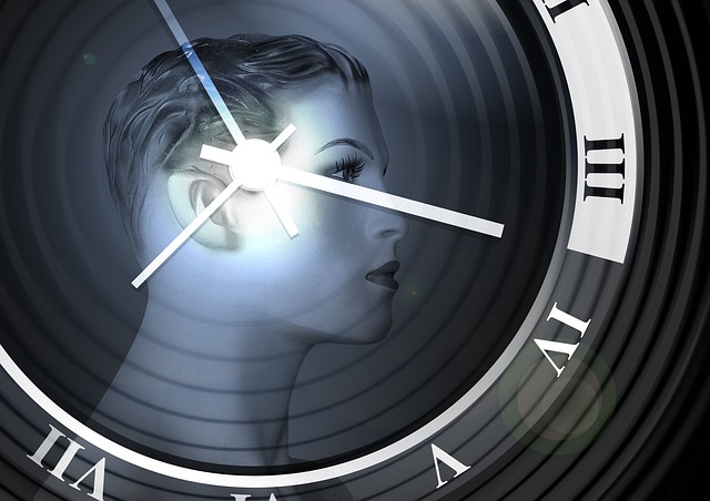 Free mannequin pseudo clock illustration