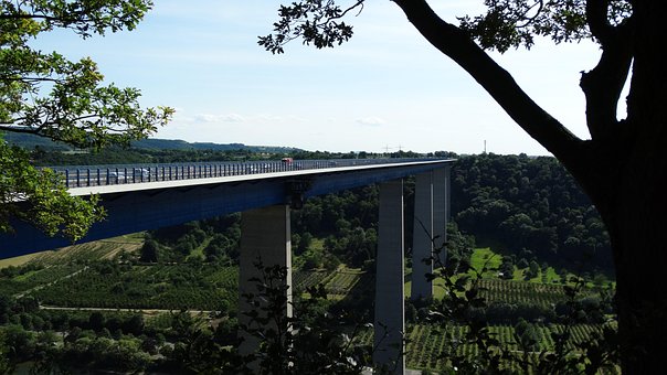 Moezel Brug, Brug Van De Snelweg