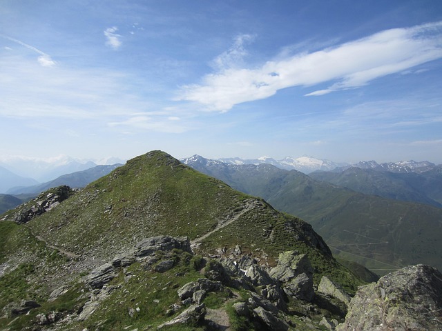 Free Mountain Outlook photo and picture