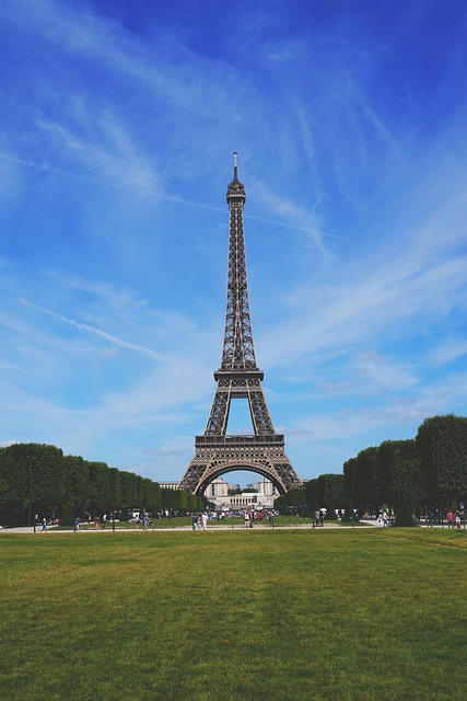 Free Eiffel Tower Paris photo and picture