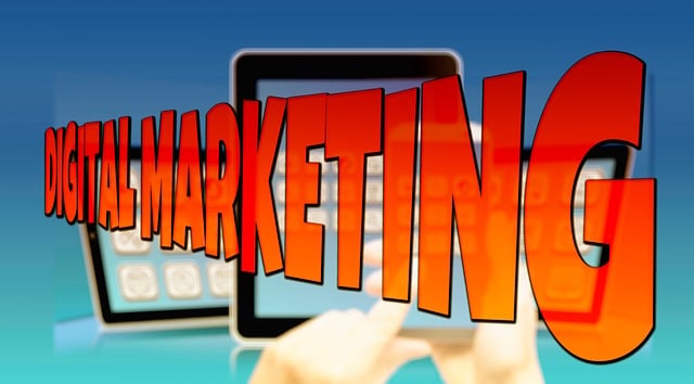 Free marketing a notice signpost illustration