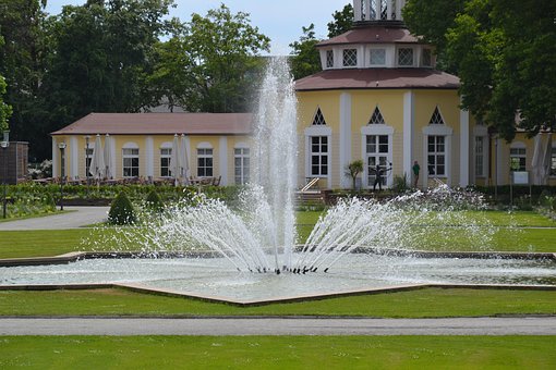 Free Fountain Park photo and picture