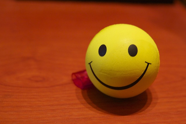 Sonrisa, Bola, Amarillo