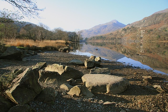 Free Landscape Dinas Lake photo and picture