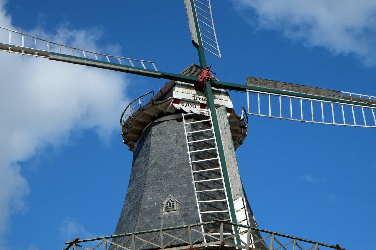 Windmill - free online jigsaw puzzle photo