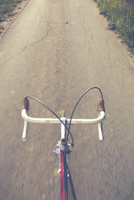 Free Road Bike Move photo and picture