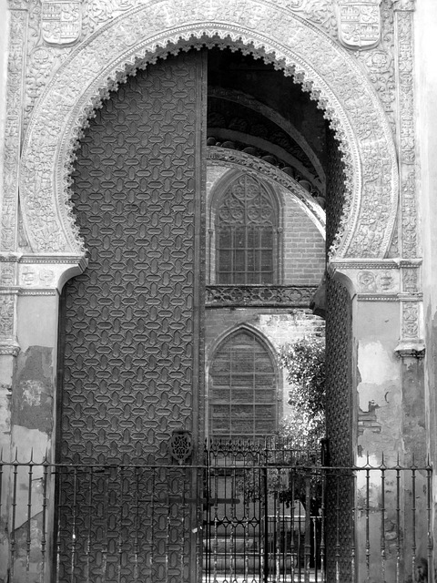Free Building Monument photo and picture