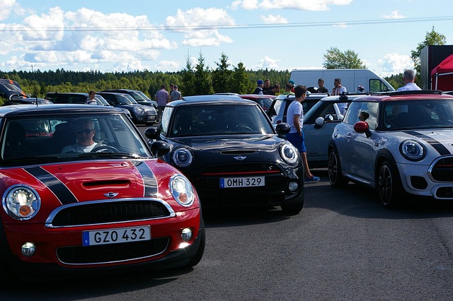 Free Mini Cooper Cars photo and picture