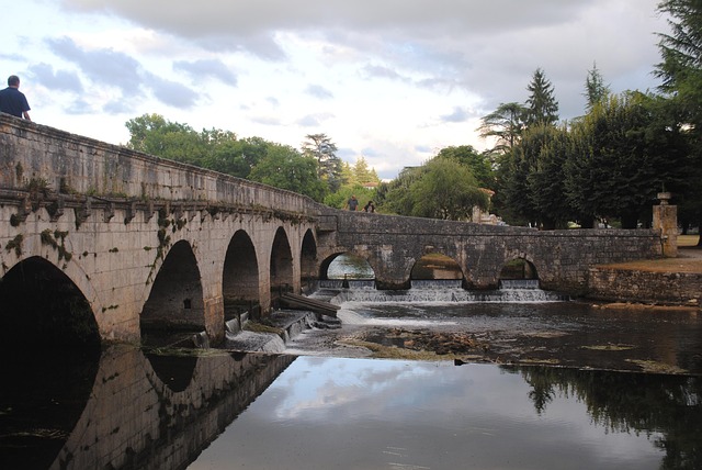 Brantome, Frankrijk, Brug, Bewolkte Dag