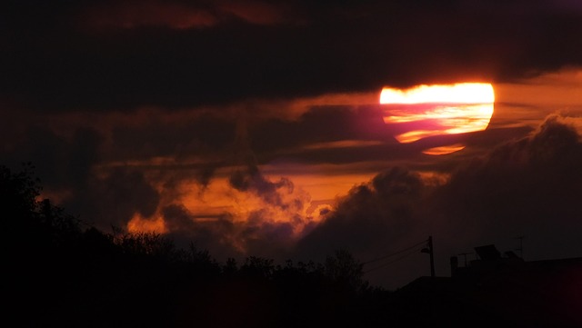 Ligurien, Toirano, Sun