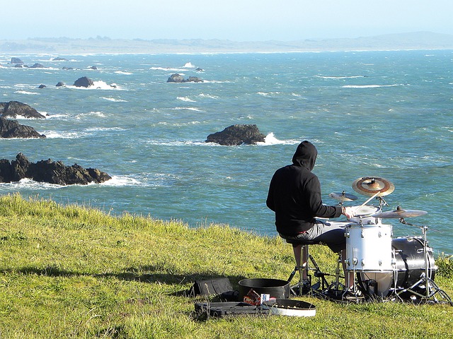 Free Lonely Drummer photo and picture