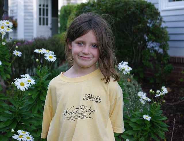 Free Girl Daisy photo and picture
