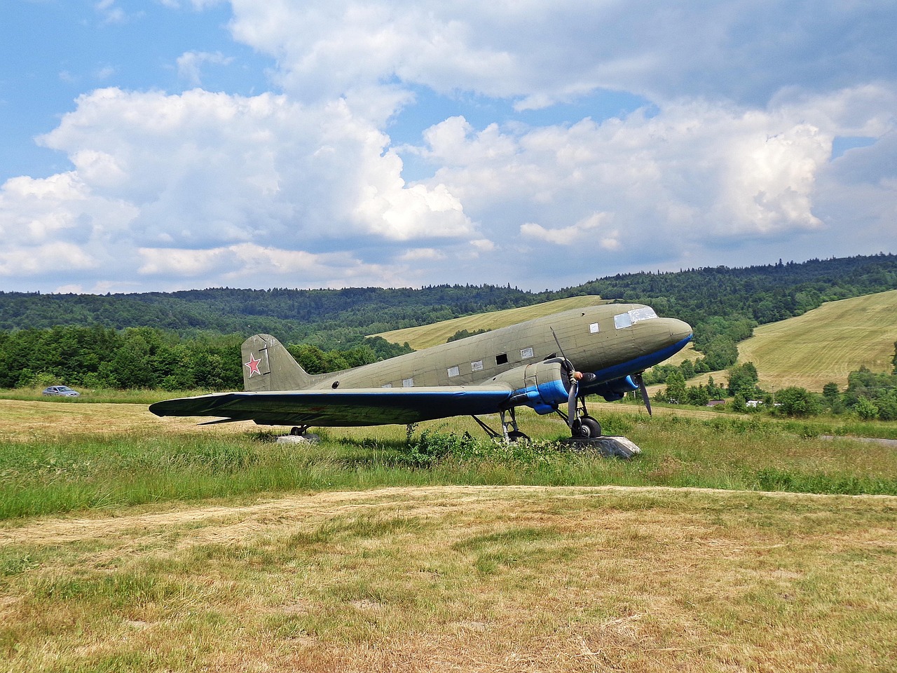 The Plane Aircraft Monument - Free photo on Pixabay - Pixabay