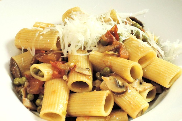 Rigatoni Pasta Cheese Peas - Free photo on Pixabay - Pixabay